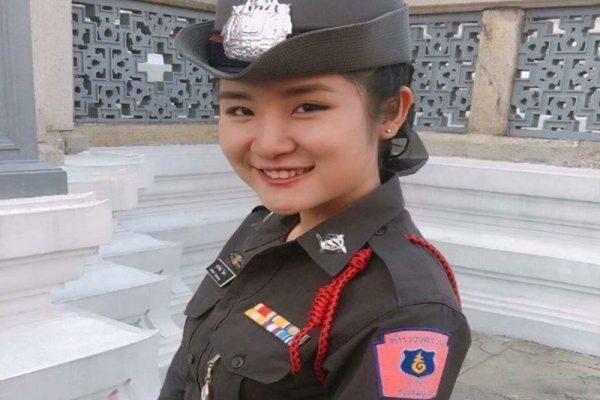 タイの美人警察官の制服図鑑 国境警備や麻薬取締に取り組む婦警さん